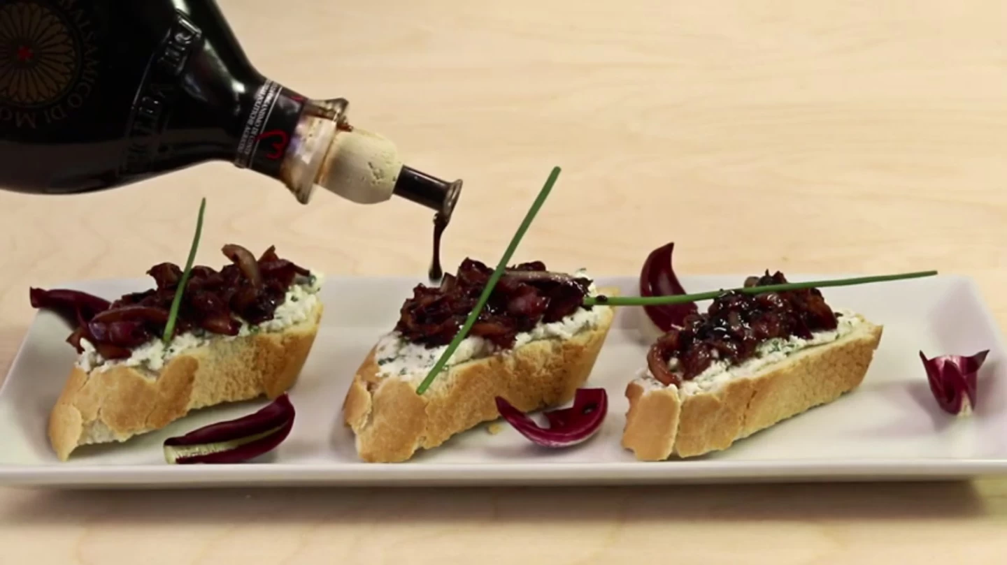 Crostini z octem balsamicznym Due Vittorie GOLD