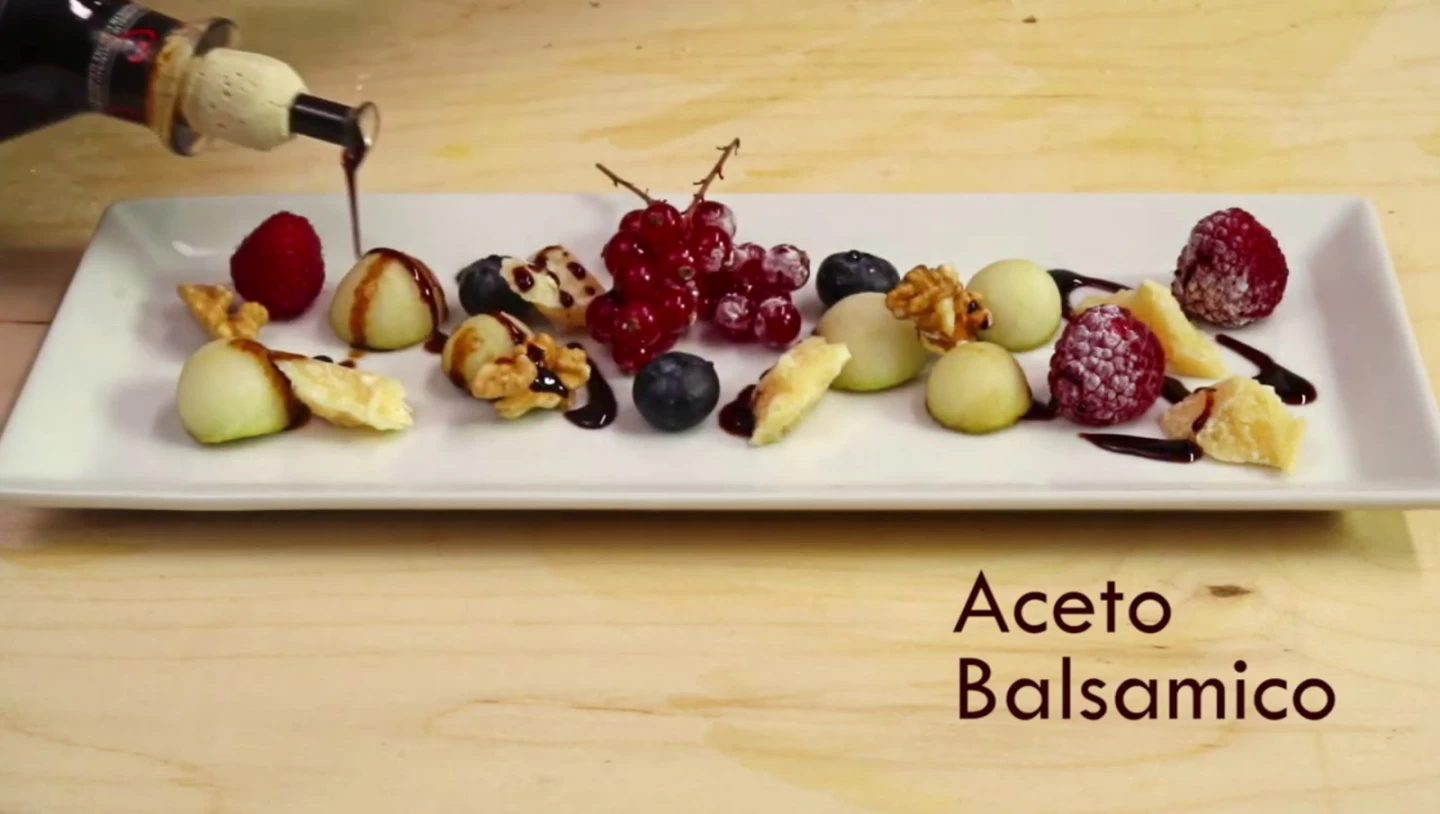 Kompozycja z parmezanem i octem balsamicznym Due Vittorie GOLD